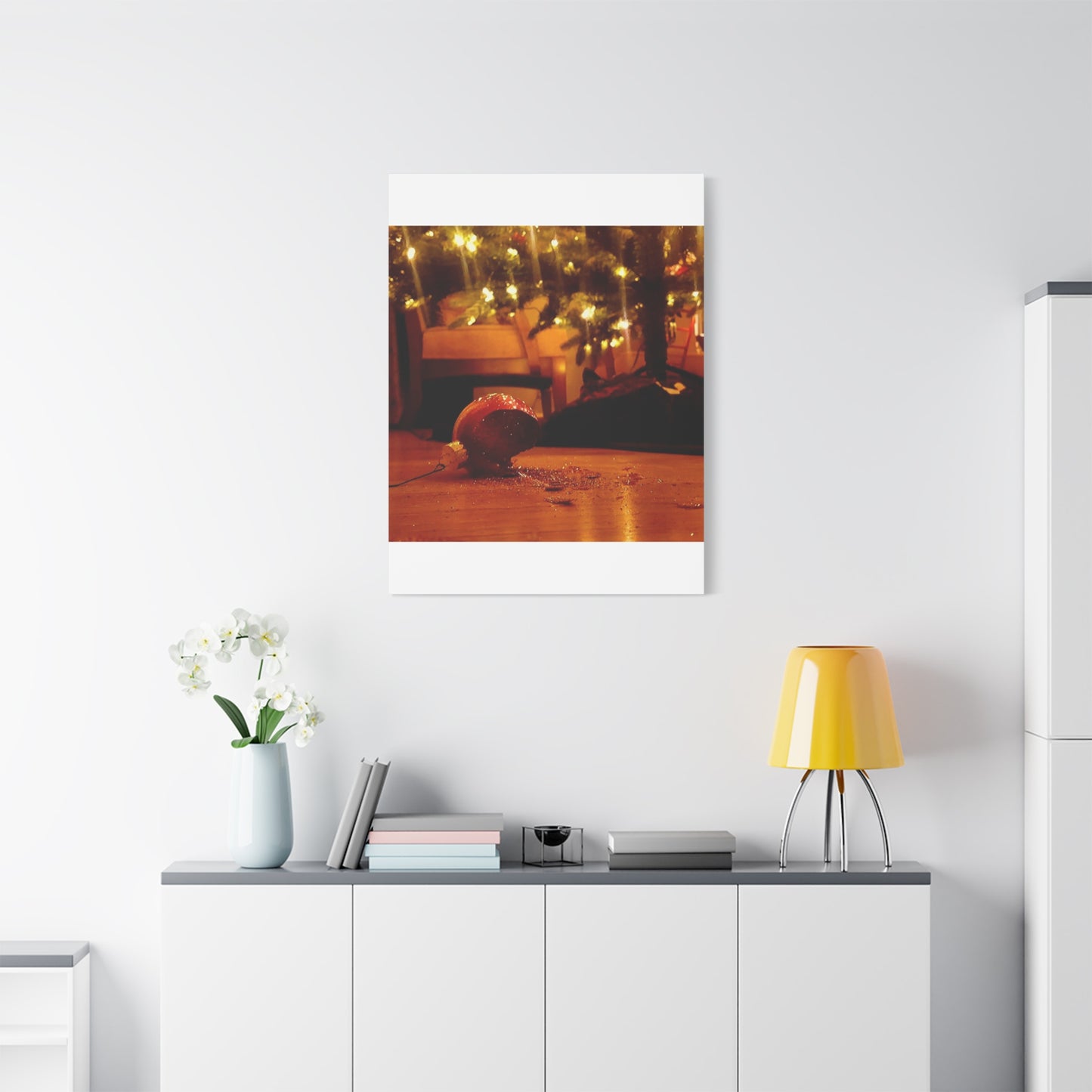 Christmas Tree Ornament Photo Canvas – Cozy Holiday Still Life Wall Art