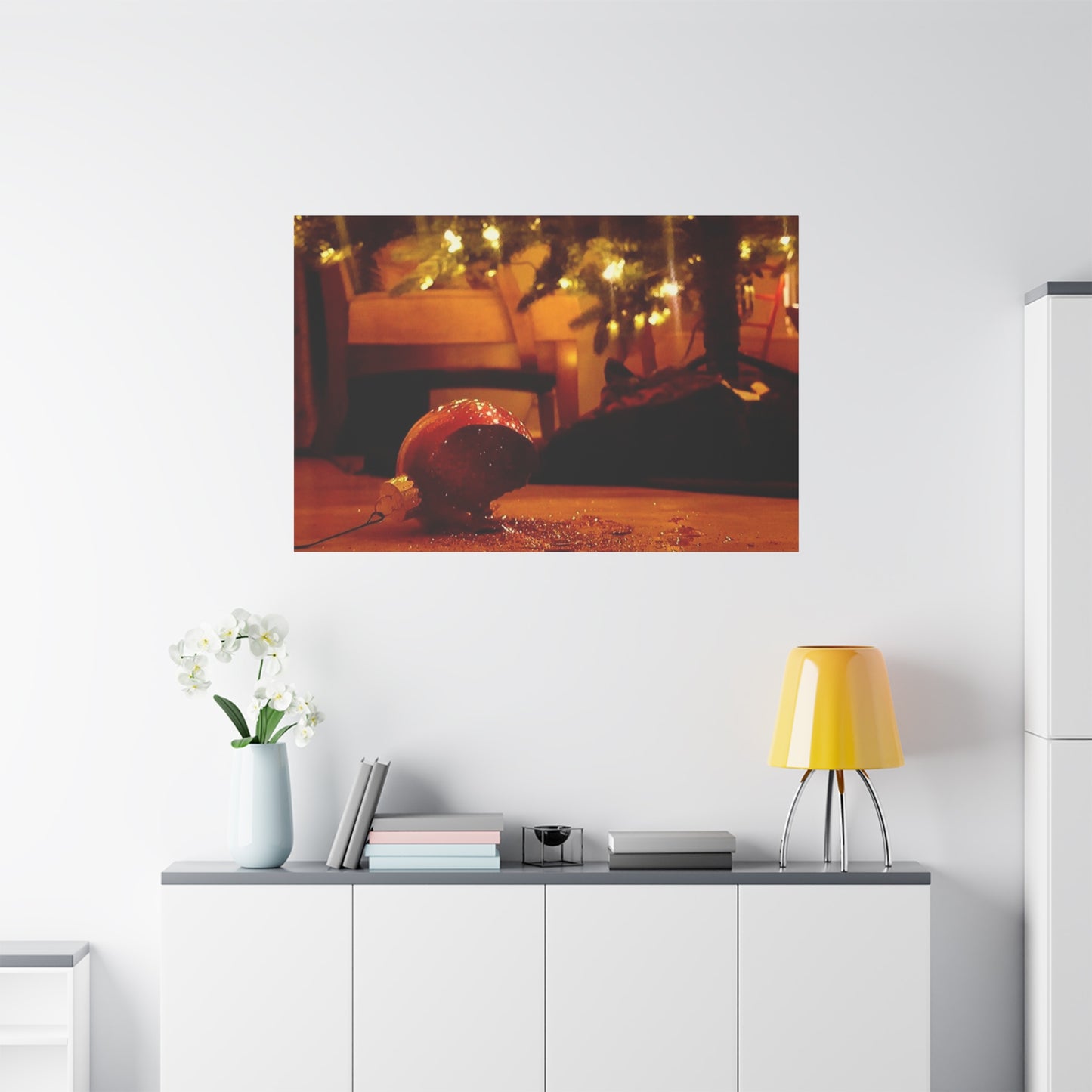 Christmas Tree Ornament Photo Canvas – Cozy Holiday Still Life Wall Art