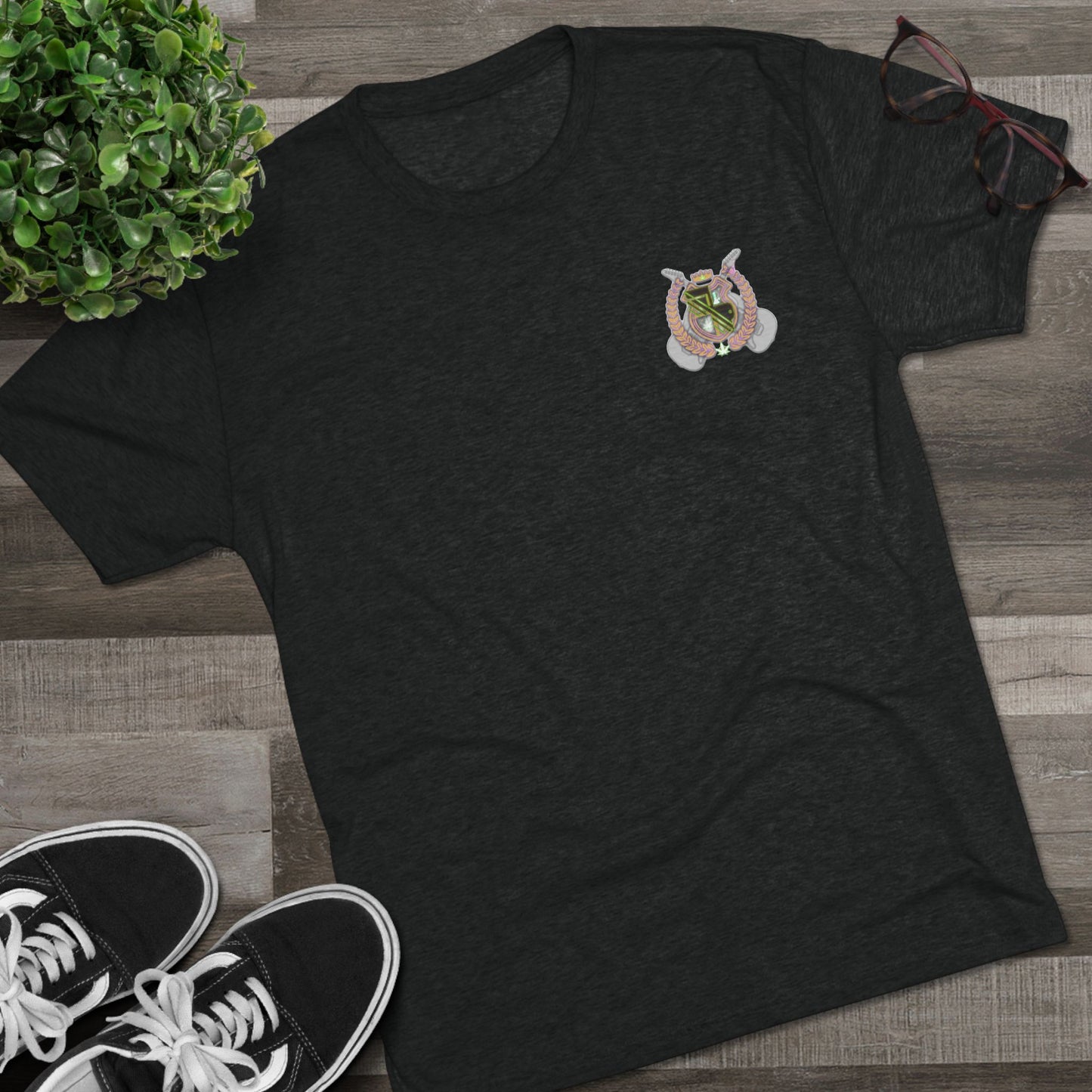 Heraldic Crest T‑Shirt — Vintage Shield Emblem Tee