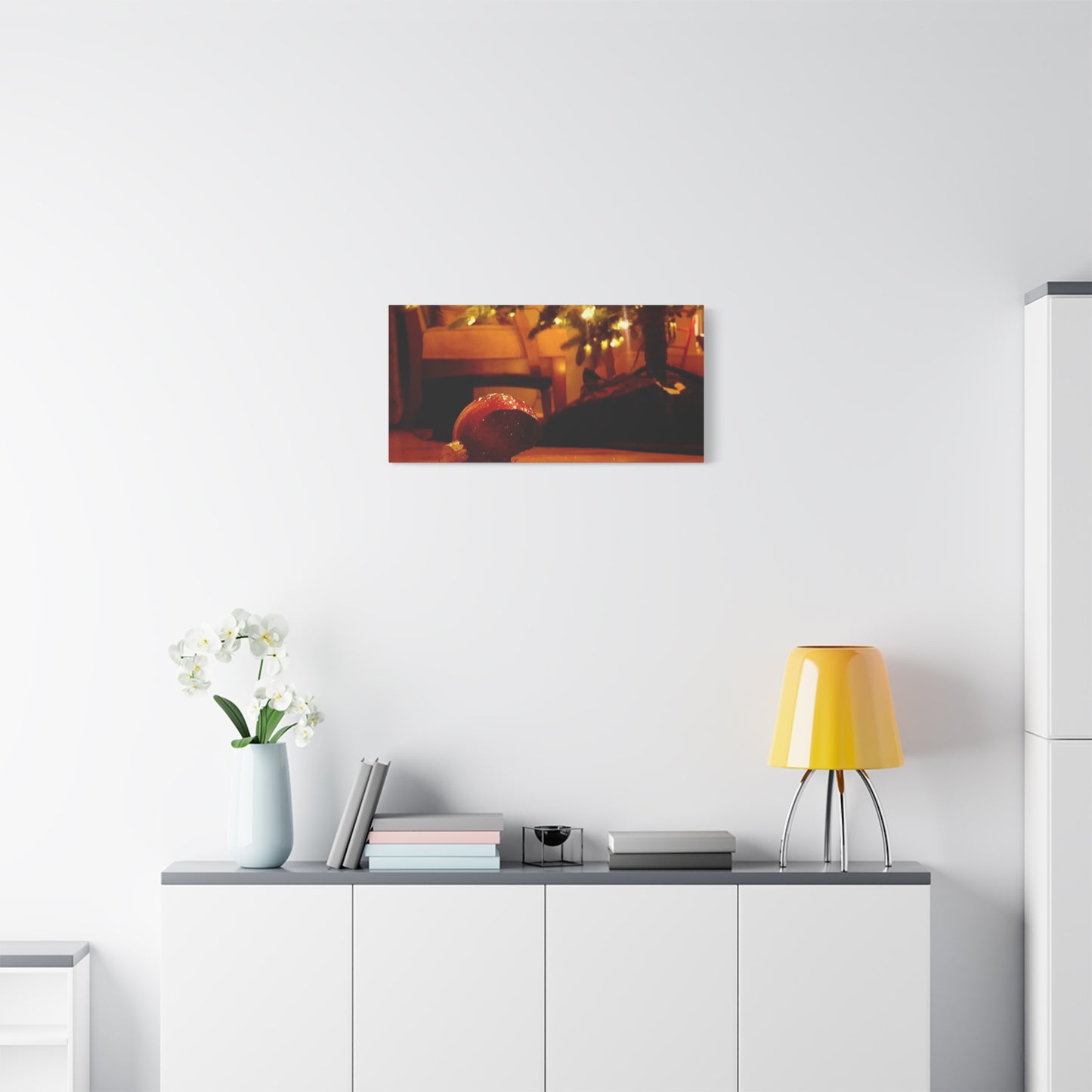 Christmas Tree Ornament Photo Canvas – Cozy Holiday Still Life Wall Art