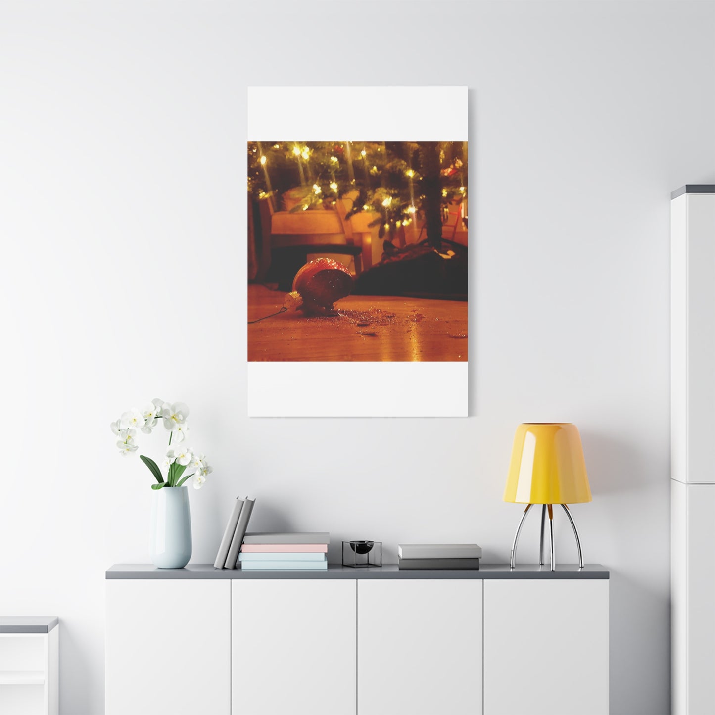 Christmas Tree Ornament Photo Canvas – Cozy Holiday Still Life Wall Art
