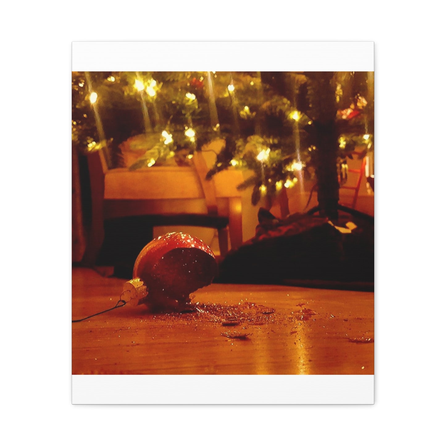 Christmas Tree Ornament Photo Canvas – Cozy Holiday Still Life Wall Art